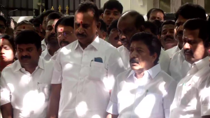 https://www.salarnews.in/public/uploads/images/newsimages/maannewsimage12052026_165947_WEb pics (7).png
